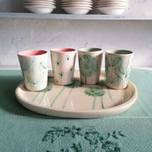 SET OF 4 SHOT GLASSES WITH TRAY 26cm